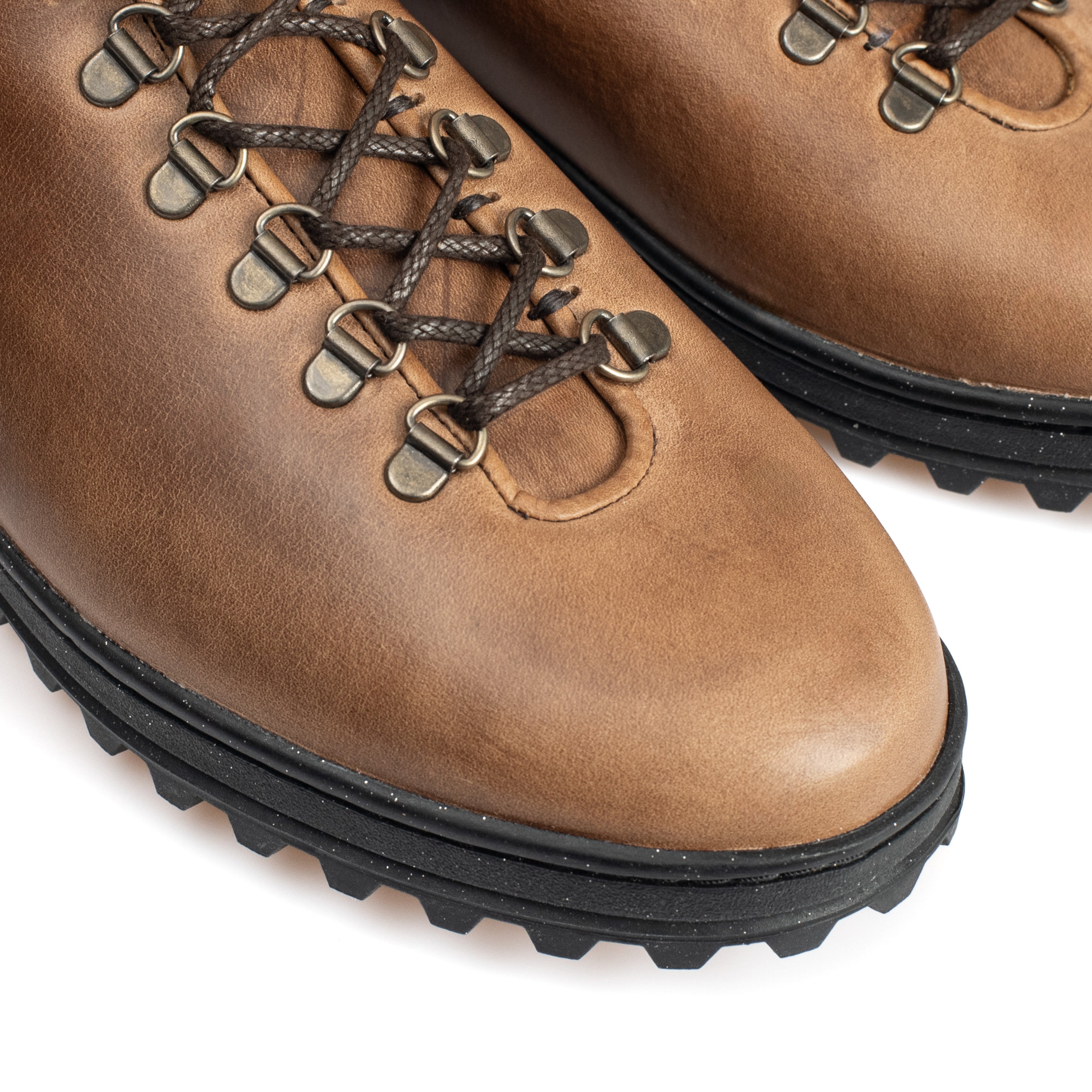 Everdon 'Rambler' Wholecut Mid - Horween Natural Chromexcel