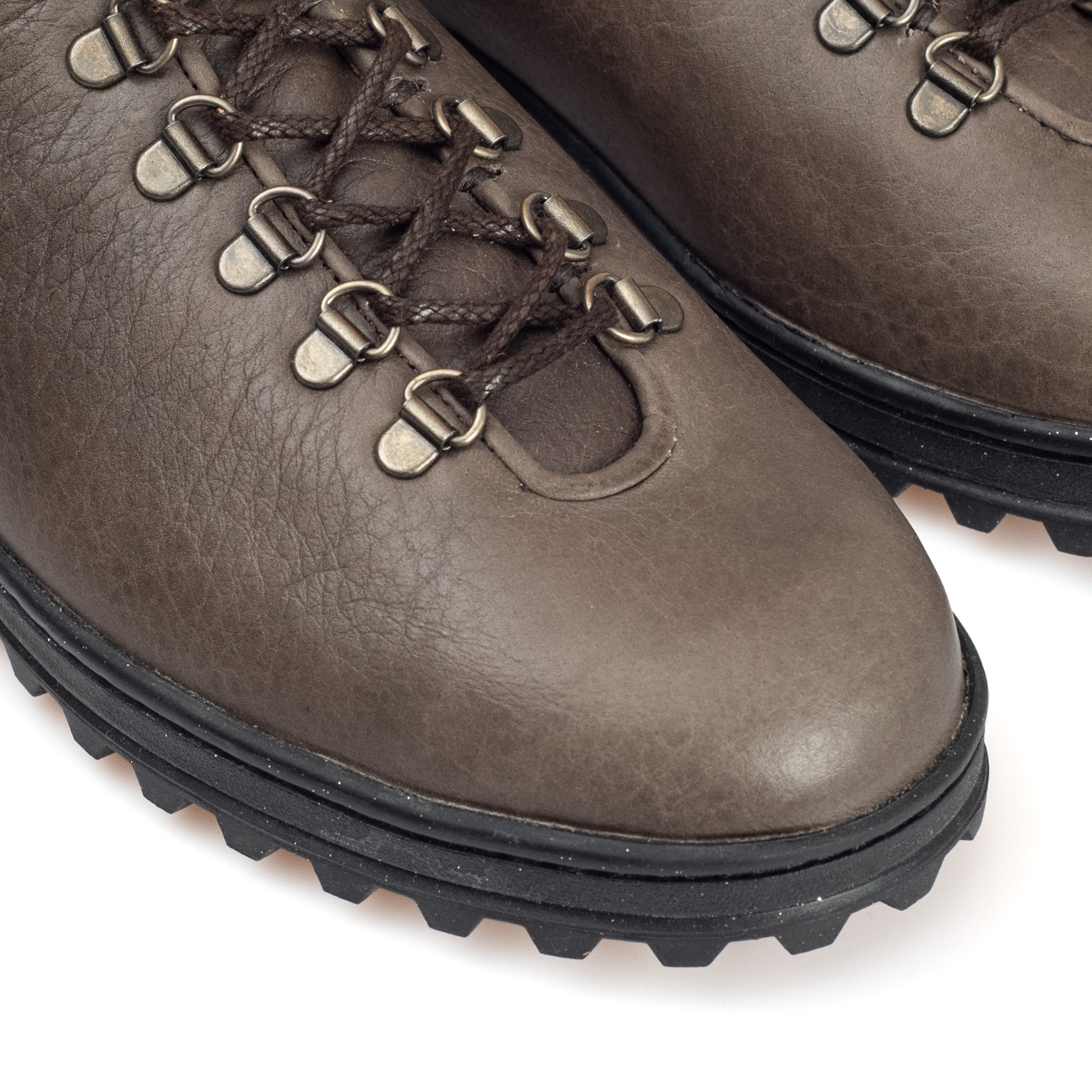 Everdon 'Rambler' Wholecut Mid - Grey Horween Buffalo