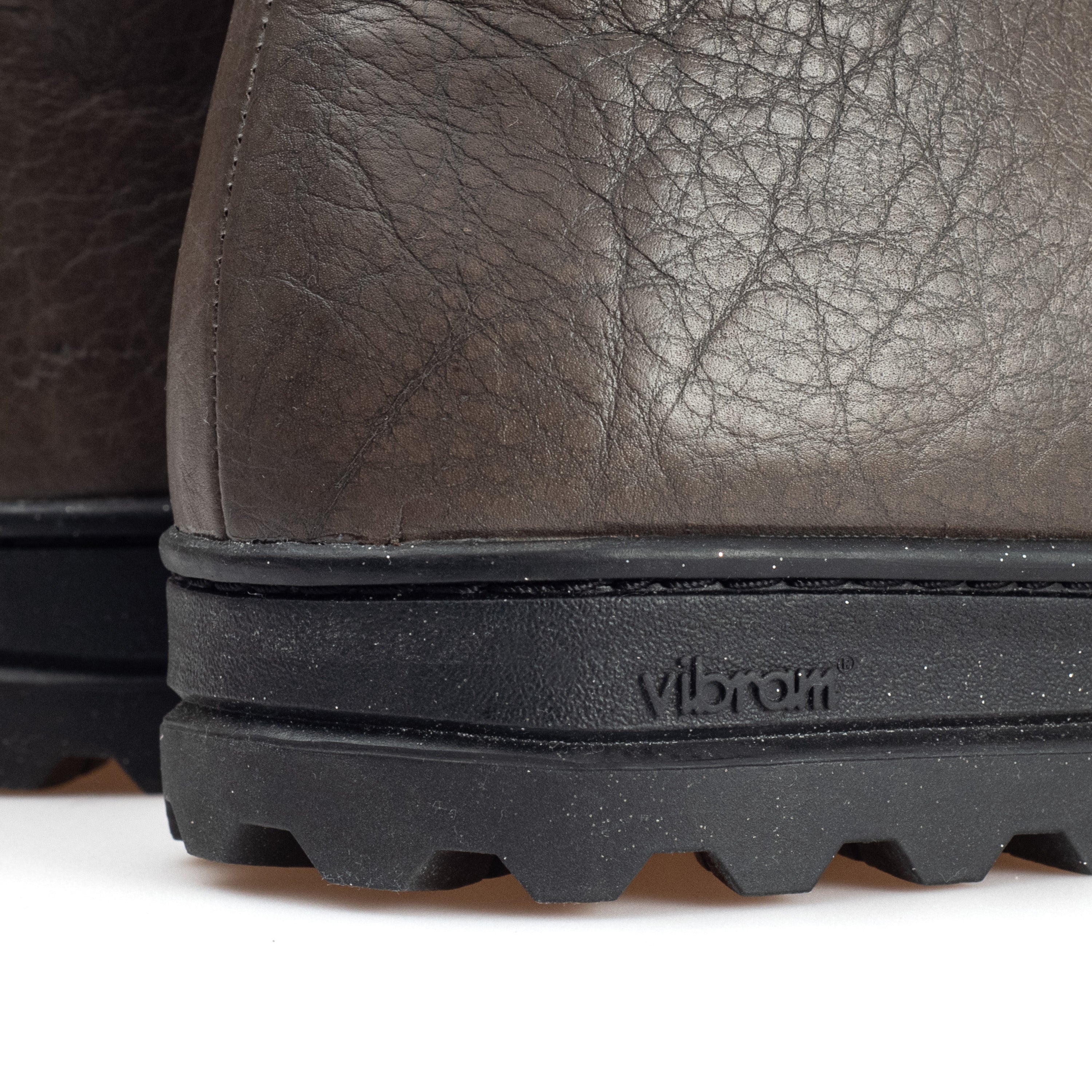 Everdon 'Rambler' Wholecut Mid - Grey Horween Buffalo