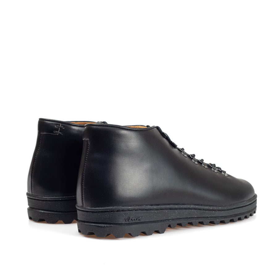 Everdon 'Rambler' Wholecut Mid - Horween Black Chromexcel