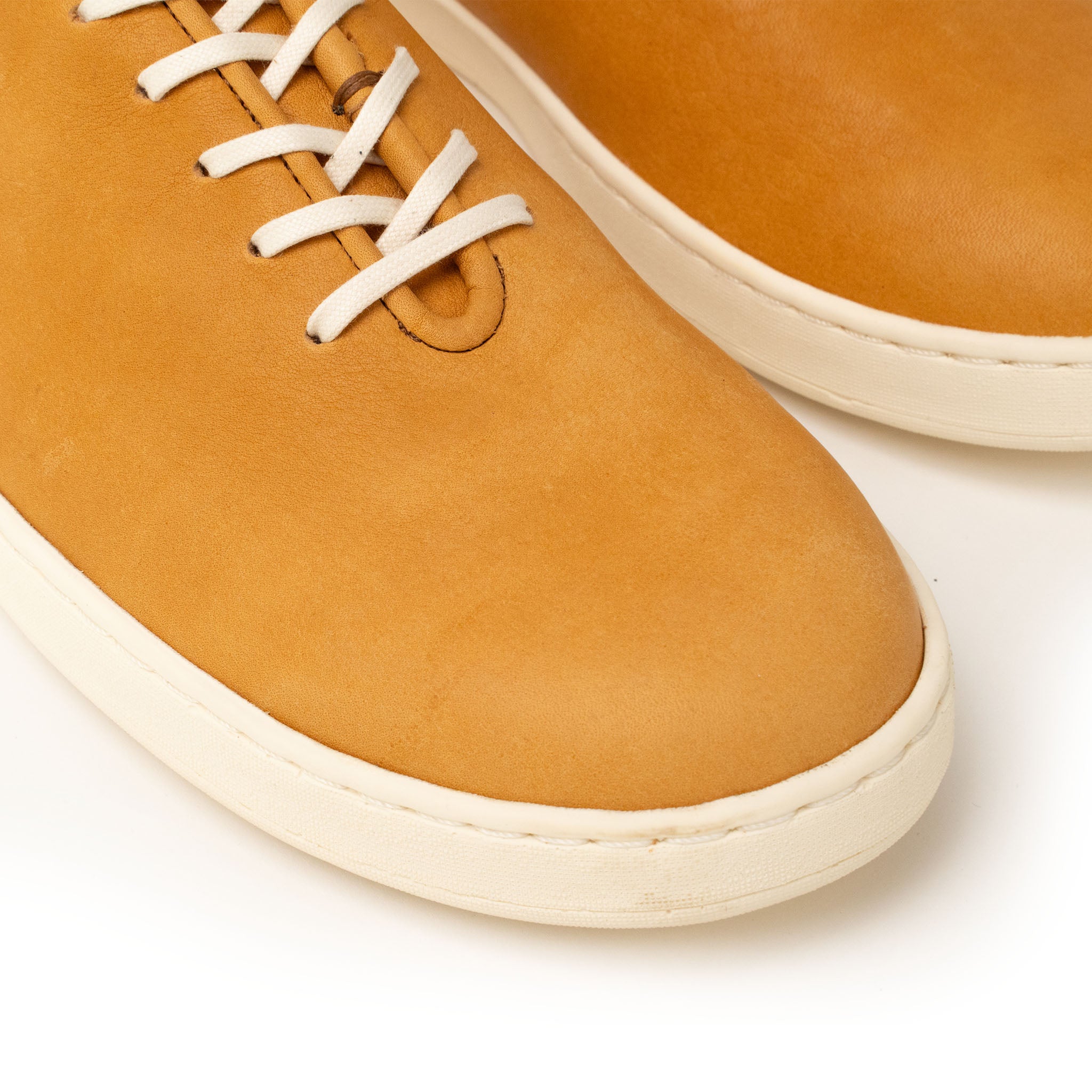 Thornton Unlined Wholecut - Tan Horween Dearborn