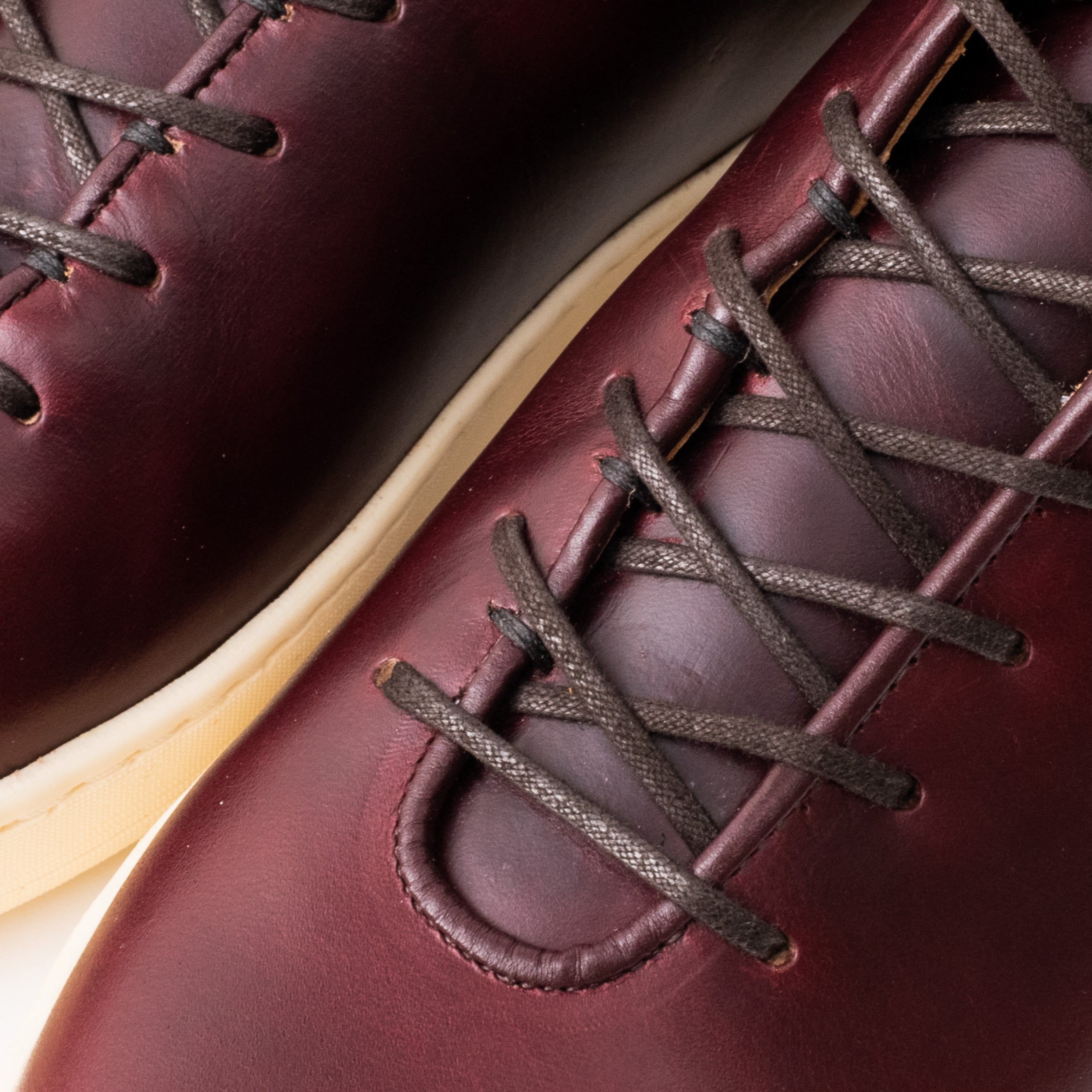 Everdon Hand Stitch Wholecut Mid - Horween No 8 Chromexcel - Crown Northampton