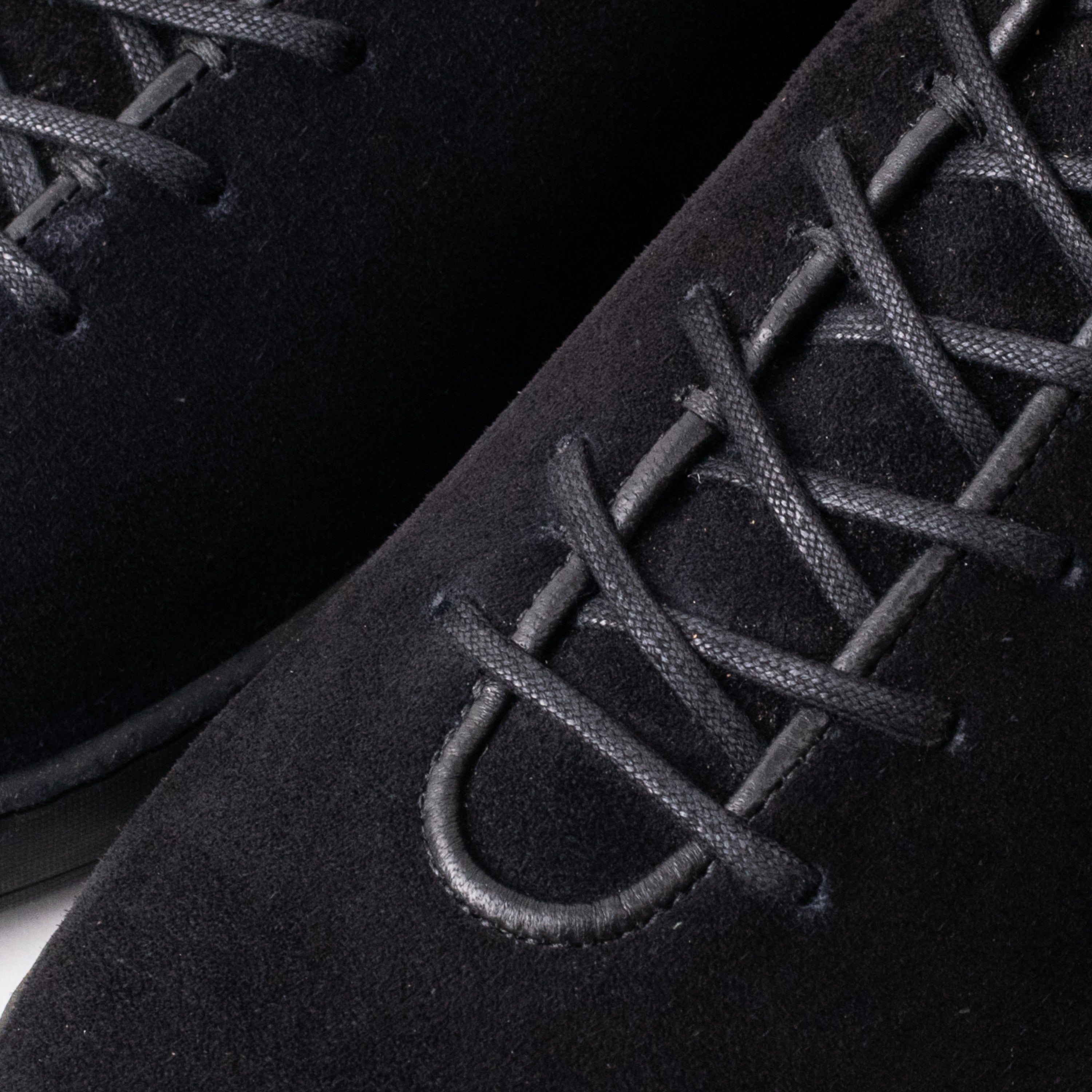 Everdon Hand Stitch Wholecut Mid - Black Scottish Deer Suede - Crown Northampton