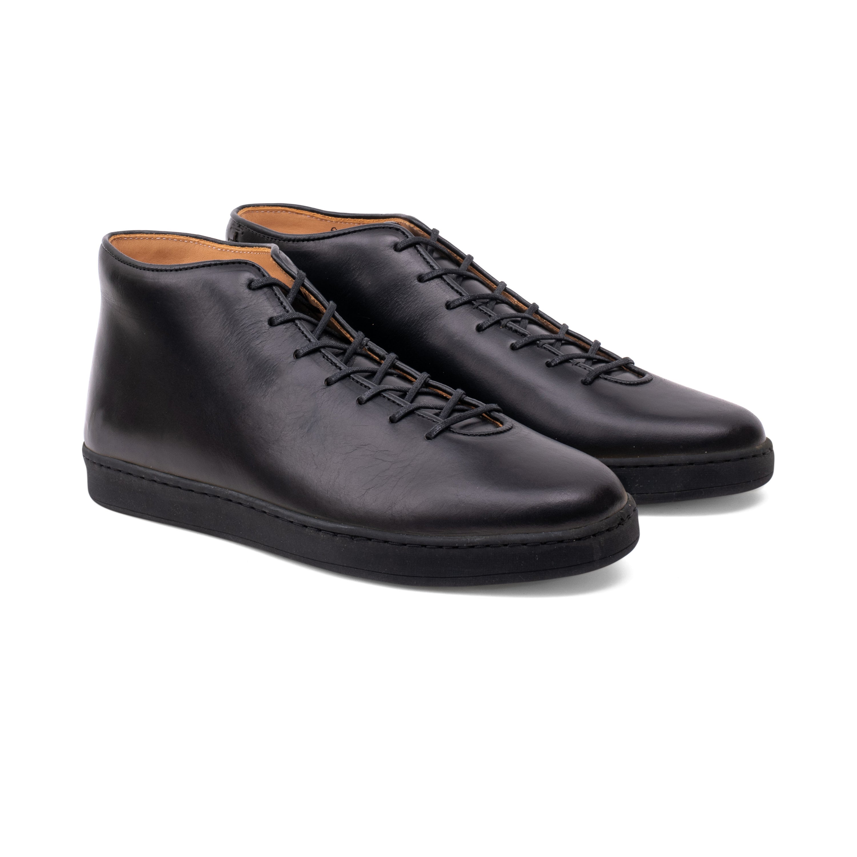 Everdon Hand Stitch Wholecut Mid - Horween Black Chromexcel - Crown Northampton