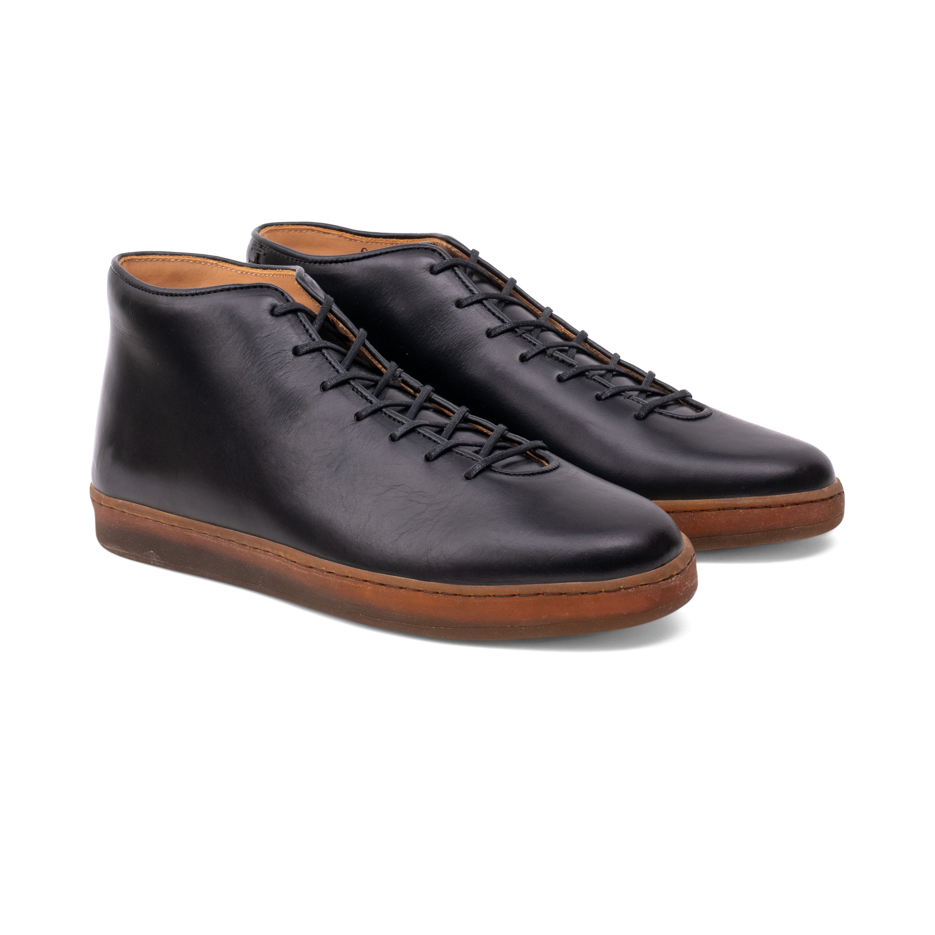 Everdon Hand Stitch Wholecut Mid - Horween Black Chromexcel - Crown Northampton