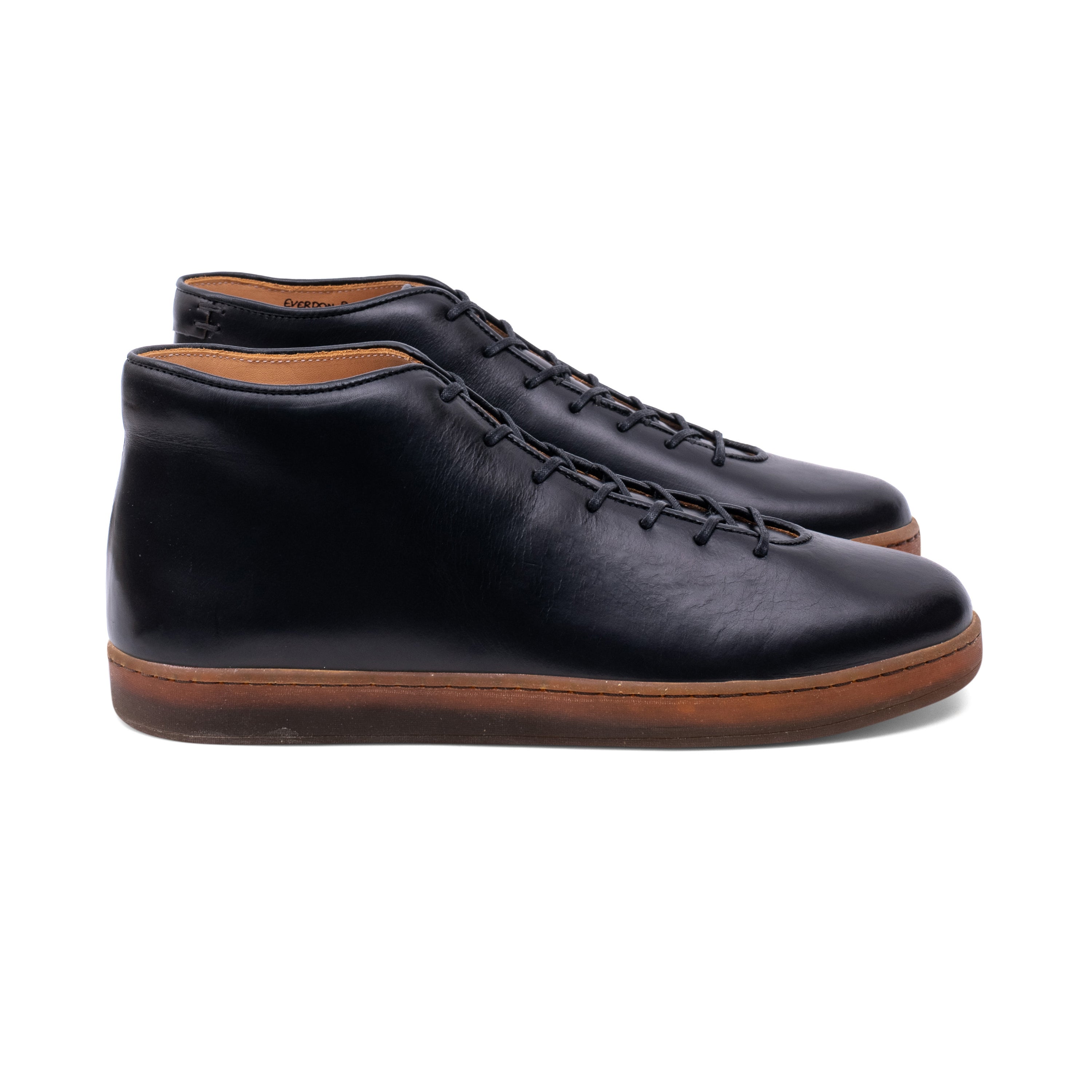 Everdon Hand Stitch Wholecut Mid - Horween Black Chromexcel - Crown Northampton